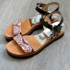 CASADEI sandals size 7.5 very nice like new
